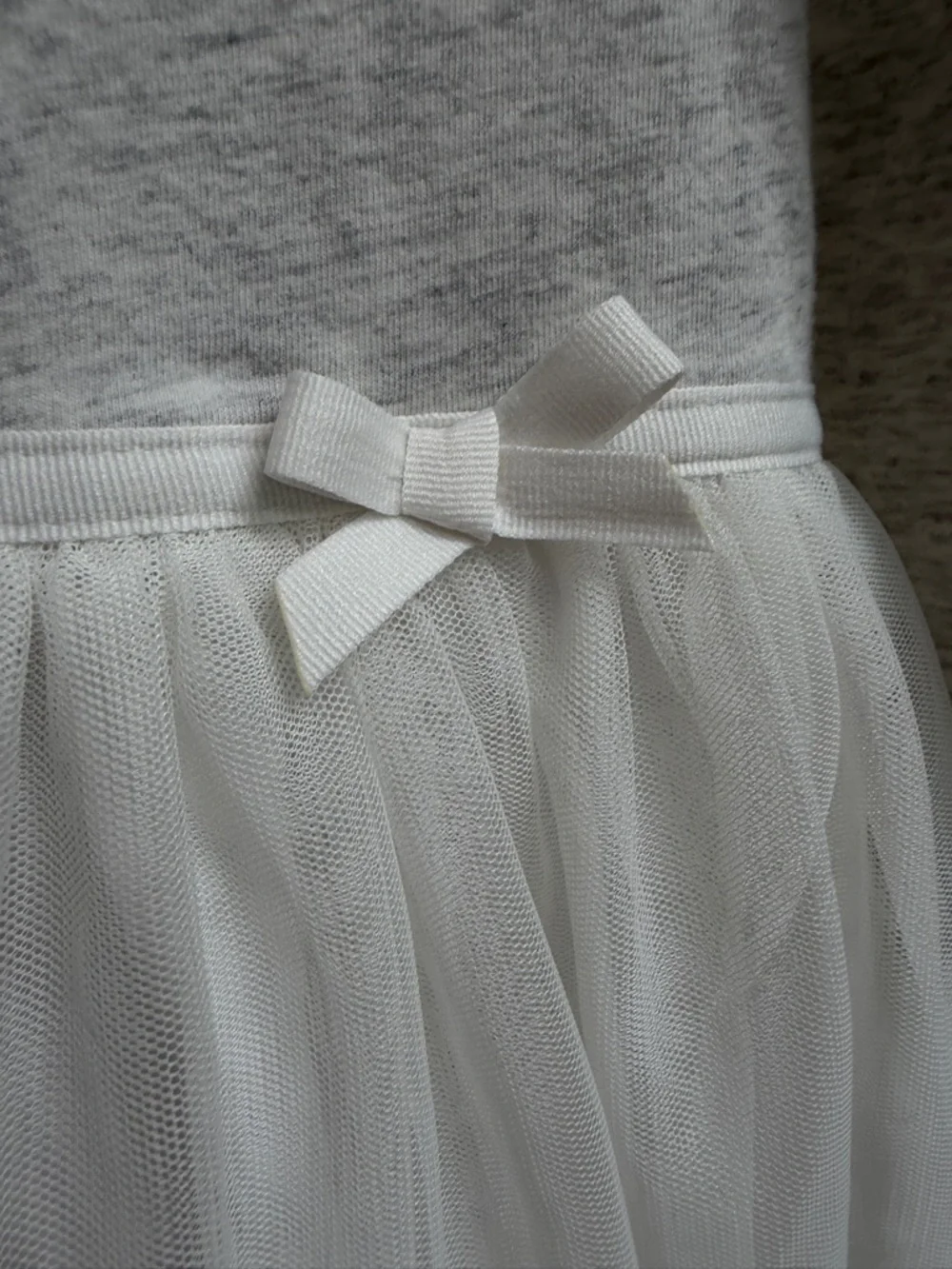 Carter's 4T Girls Gray and White Tulle Bow Long Sleeve Party Dress